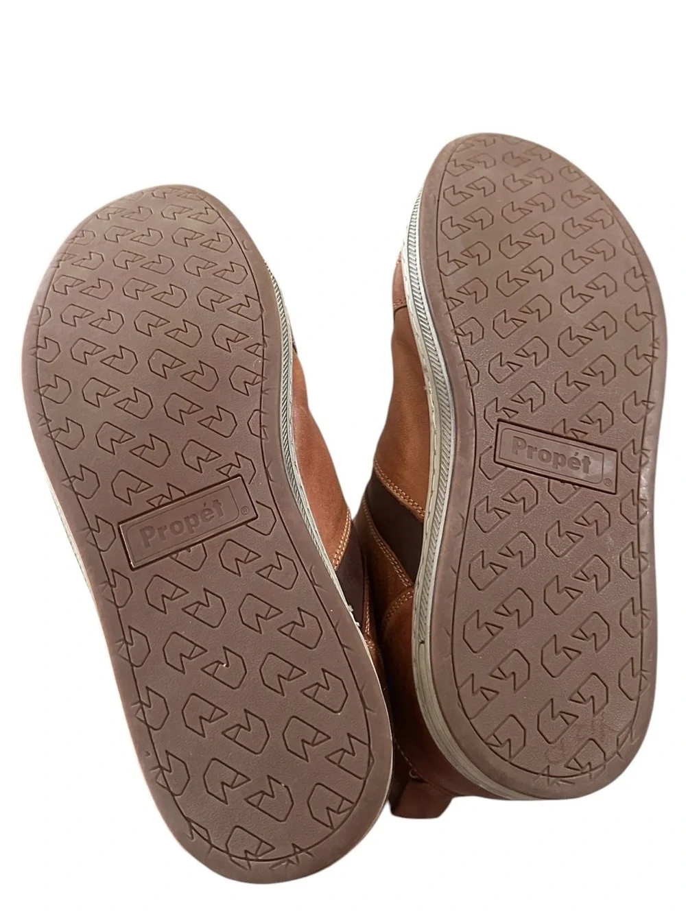 Propet classic tan